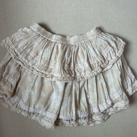 Krewe Du Q Mini Ruffle Skirt | Size Small | Light Tan With White Floral Pattern - Picture 3 of 3